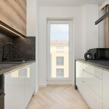 Elegancki Apartament Z Parkingiem Blisko Starego Miasta By Noclegi Renters Wroclaw Luaran gambar