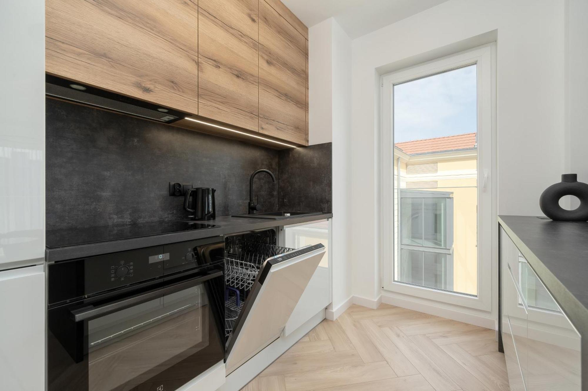 Elegancki Apartament Z Parkingiem Blisko Starego Miasta By Noclegi Renters Wroclaw Luaran gambar