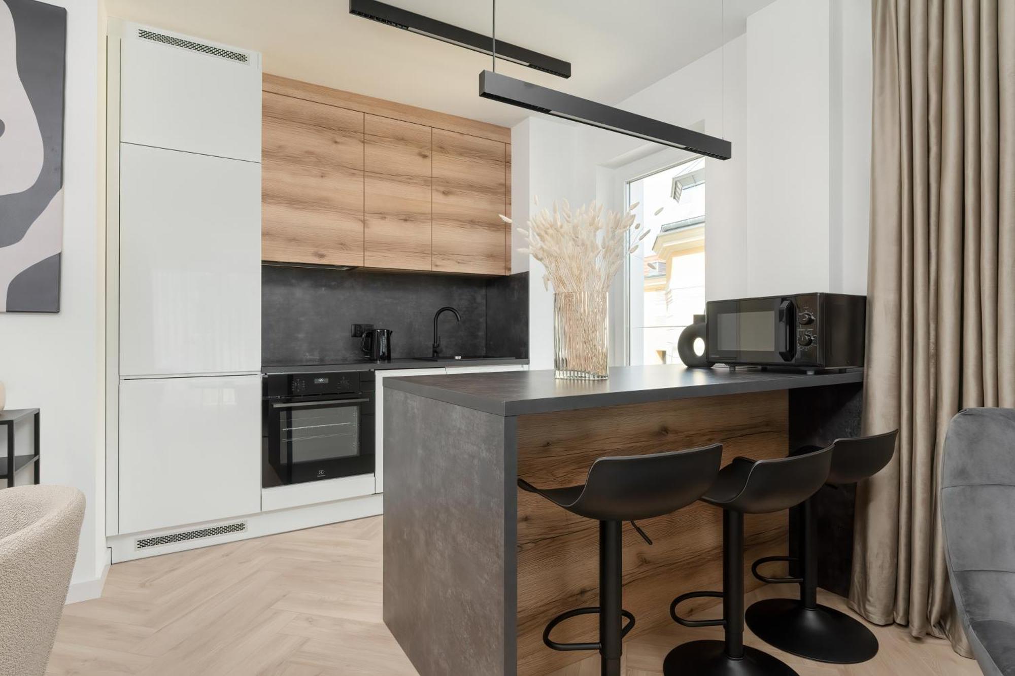 Elegancki Apartament Z Parkingiem Blisko Starego Miasta By Noclegi Renters Wroclaw Luaran gambar